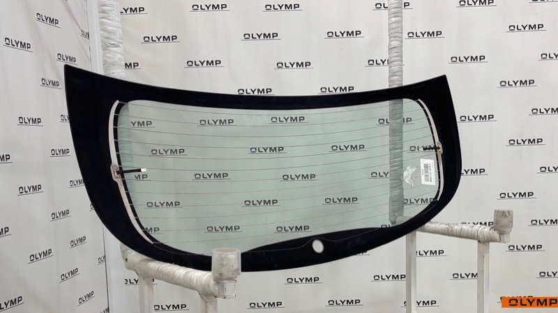 Стекло двери багажника заднее Renault Sandero Stepway 5S K7M