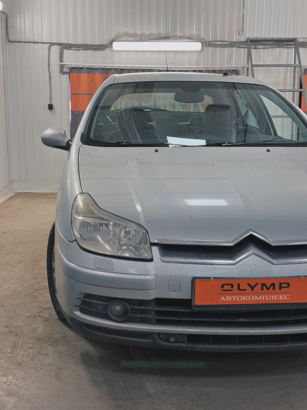 Стекло лобовое переднее C5 2001-2008 X40