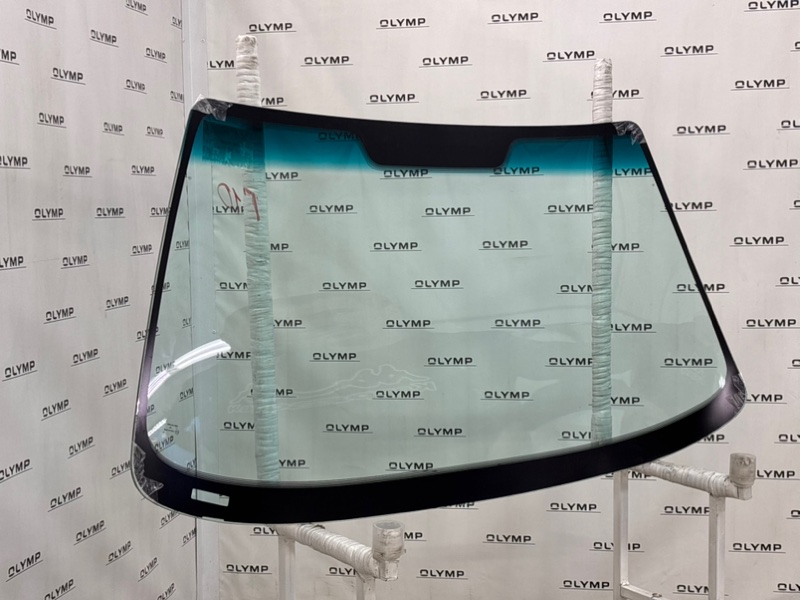 Стекло лобовое переднее 9000 1984-1998 YS3C B202L