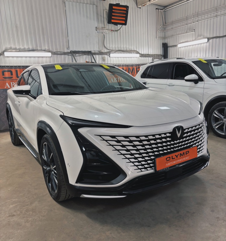 Стекло лобовое переднее Uni-T 2020-2025 S202 JL473ZQ5