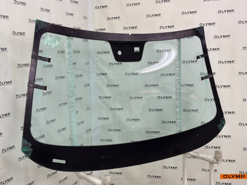 Стекло лобовое переднее Uni-K 2020-2025 CD569 D20TG-AA