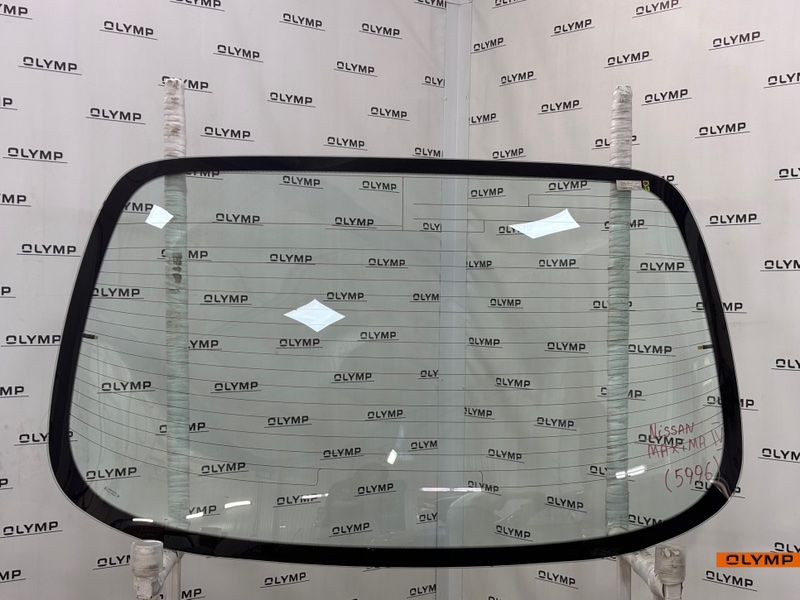 Запчасть стекло заднее Nissan Cefiro 1994-2000 A32 VQ20DE 7971242U01 новая Стекло заднее Nissan Cefiro 1994-2000 A32 VQ20DE 7971242U01 новая