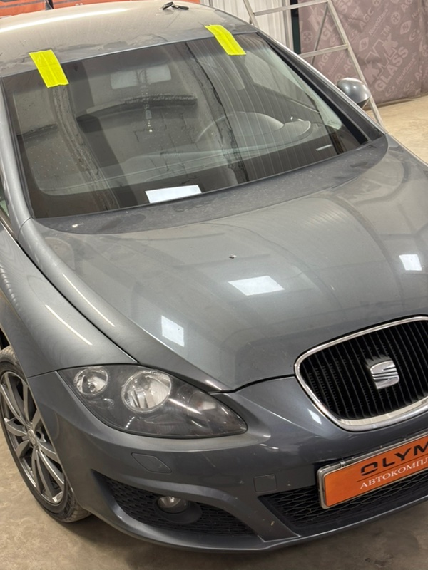 Стекло лобовое переднее Leon 2005-2013 1P1 CBZB