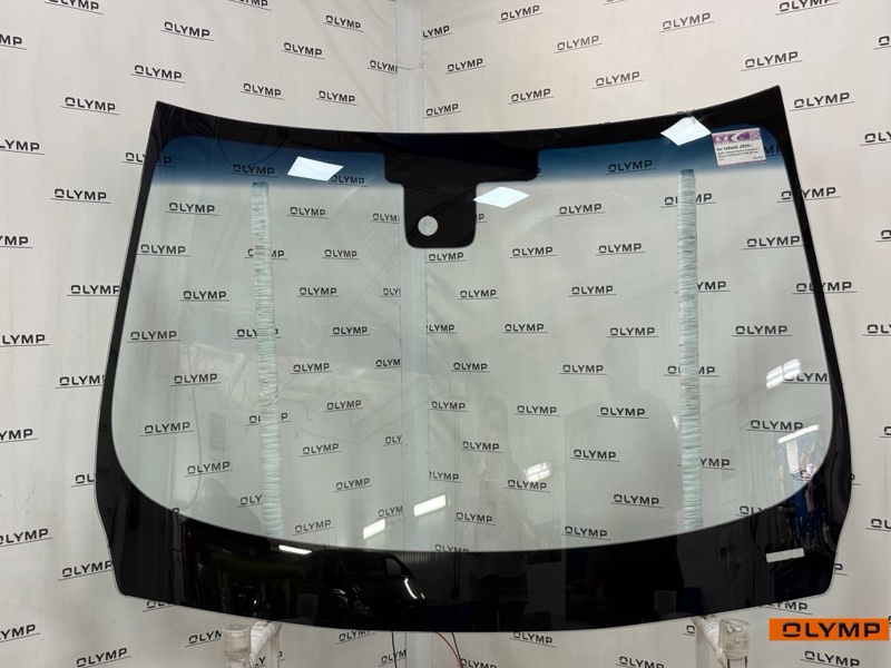 Стекло лобовое переднее Nissan Pathfinder R52 Стекло лобовое переднее Nissan Pathfinder R52