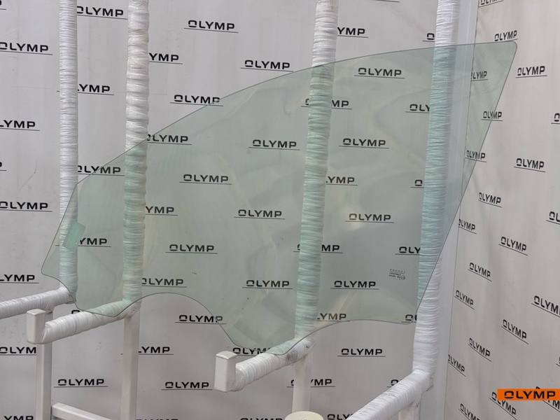 Стекло двери переднее правое Ceed 2006-2012 ED G4FC