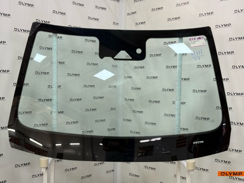 Запчасть стекло лобовое переднее Jaecoo J7 2023-2026 T1EJ SQRF4J16C 555000522AA новая Стекло лобовое переднее Jaecoo J7 2023-2026 T1EJ SQRF4J16C 555000522AA новая