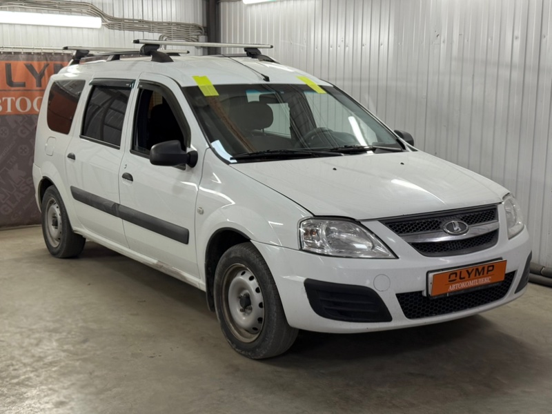 Стекло лобовое переднее Logan 2004-2022 LS0