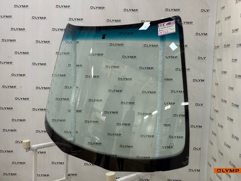 Стекло лобовое переднее Accord 1993-1999 CC7 F20Z1