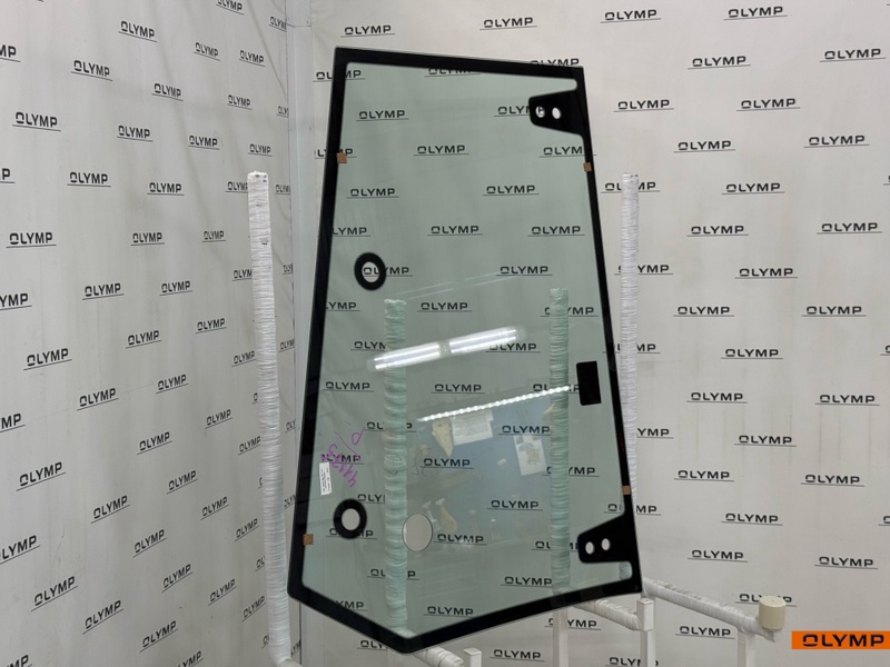 Стекло боковое заднее правое BL71B 2012-2015 BL61B Volvo D5D CDE3