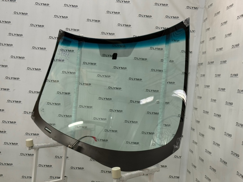 Стекло лобовое переднее Outlander 2005-2012 CW0W 4B12