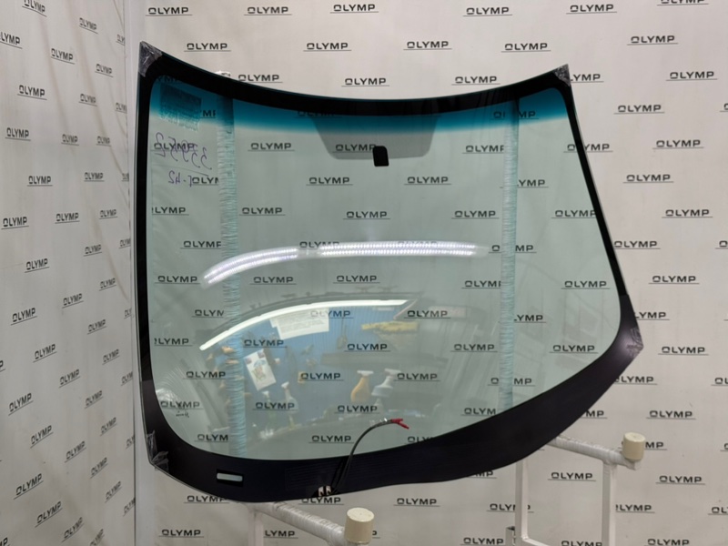 Стекло лобовое переднее Outlander 2005-2012 CW0W 4B12