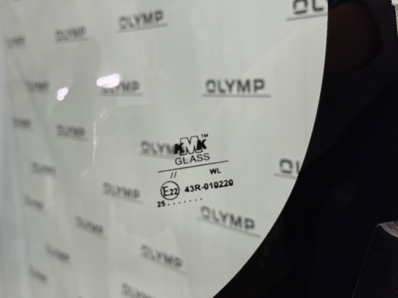 Стекло лобовое переднее Outlander 2005-2012 CW0W 4B12