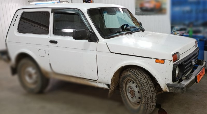 Стекло лобовое переднее 4x4 2121 Нива 1977-2025 2121 ВАЗ-21214