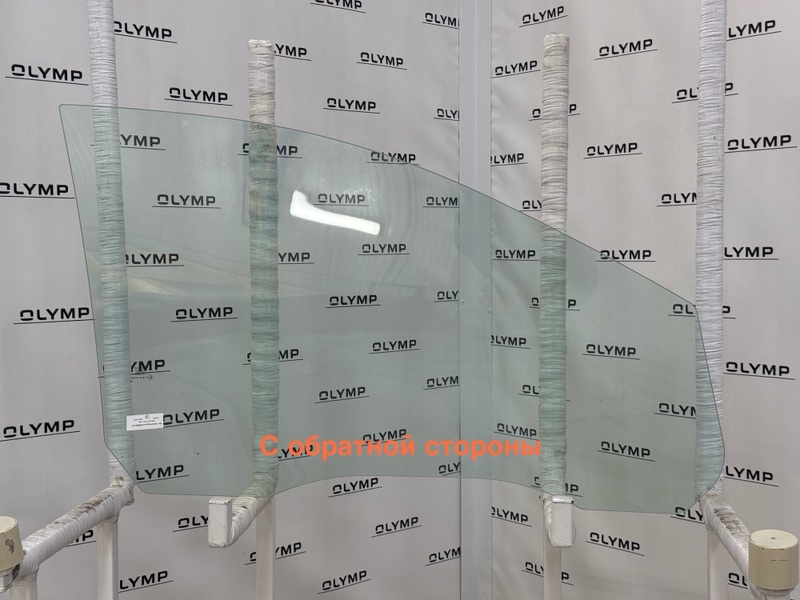 Стекло двери переднее левое Focus 2004-2011 Mk 2