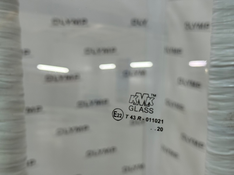 Стекло двери переднее левое Focus 2004-2011 Mk 2