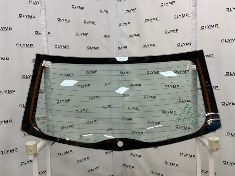 Стекло заднее Ford Focus 1998-2007 DAW новая