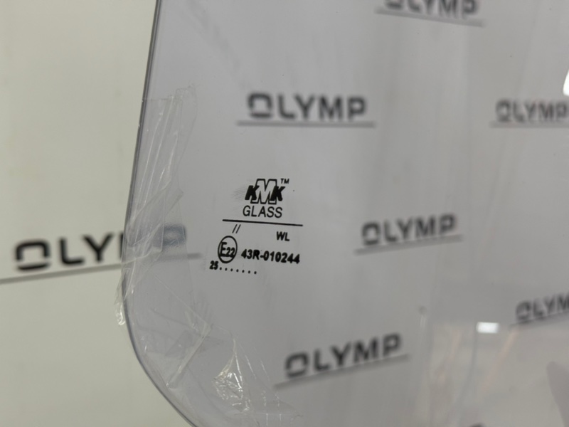 Стекло лобовое переднее 2107 1970-2012 21074 ВАЗ-21067-10