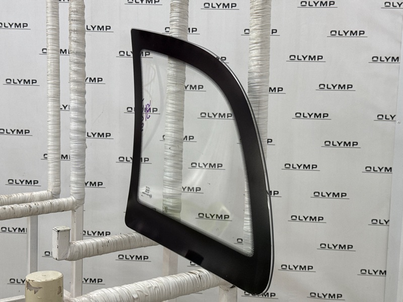 Стекло боковое (собачник) заднее правое Калина 2004-2013 1117 ВАЗ-11194