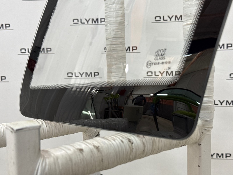 Стекло боковое (собачник) заднее правое Калина 2004-2013 1117 ВАЗ-11194