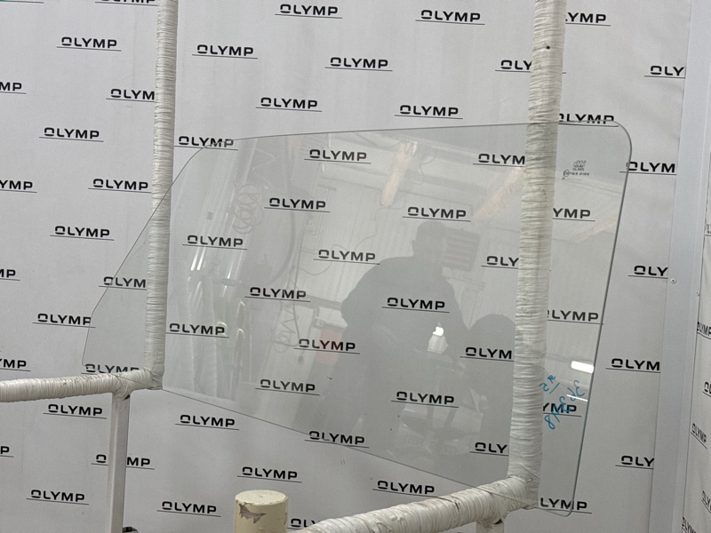 Стекло боковое переднее Нива 1977-2021 21213