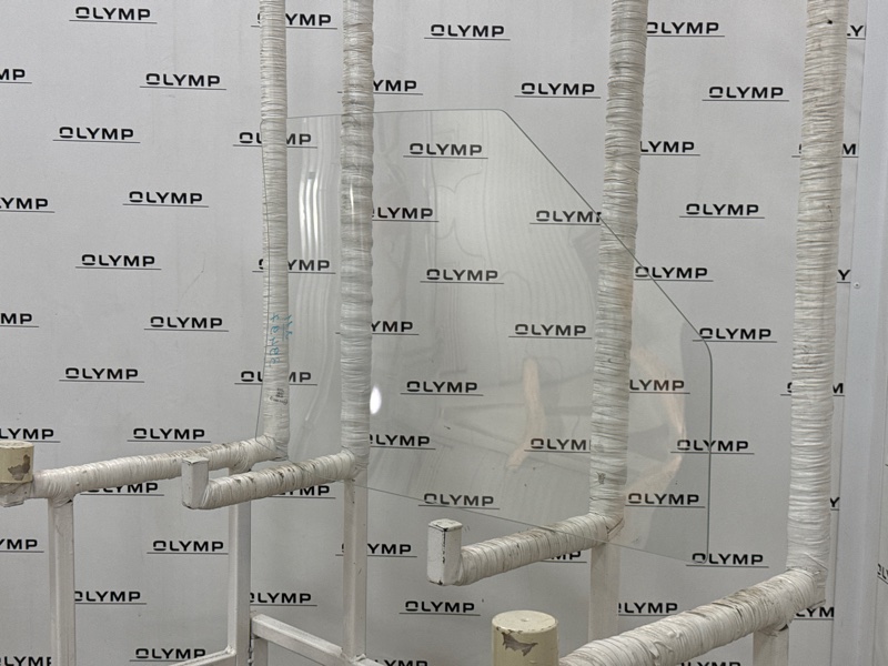 Стекло двери переднее левое 2141 1985-2002 21412