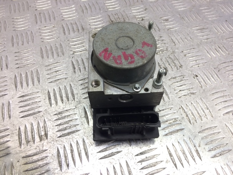 Блок ABS Almera 2013 G15 K4M