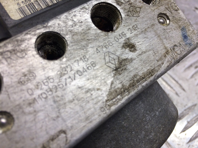 Блок ABS Almera 2013 G15 K4M