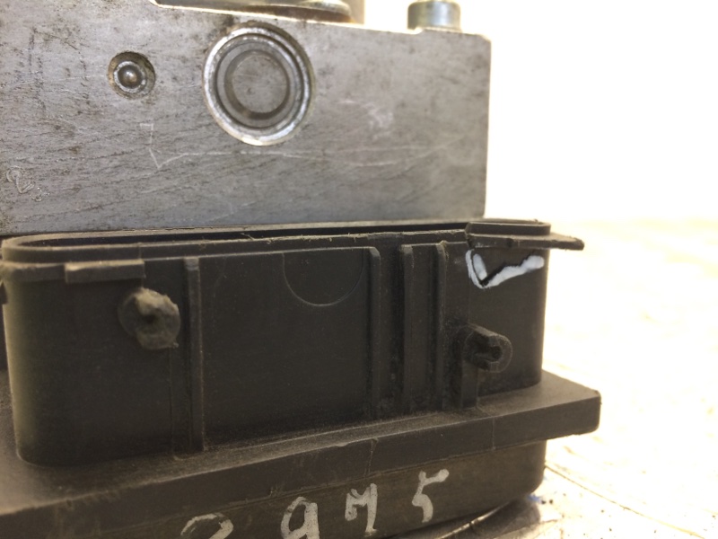 Блок ABS Almera 2013 G15 K4M