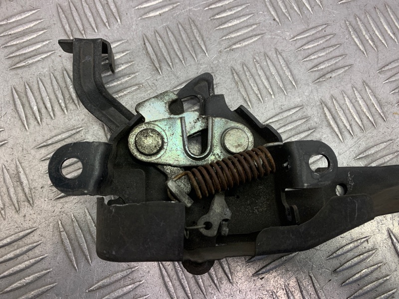 Замок капота Camry 2006 V40 2AZFE Замок капота Camry 2006 V40 2AZFE