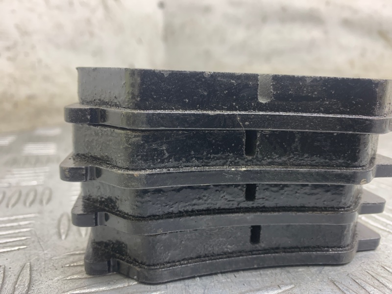 Тормозные колодки переднее 940 1998 945 Тормозные колодки переднее 940 1998 945