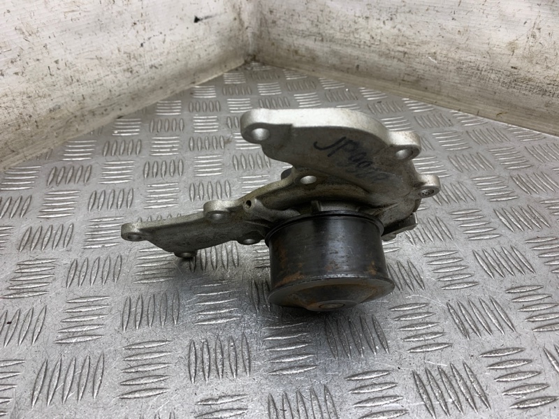 Насос водяной Trooper 1998 UBS25