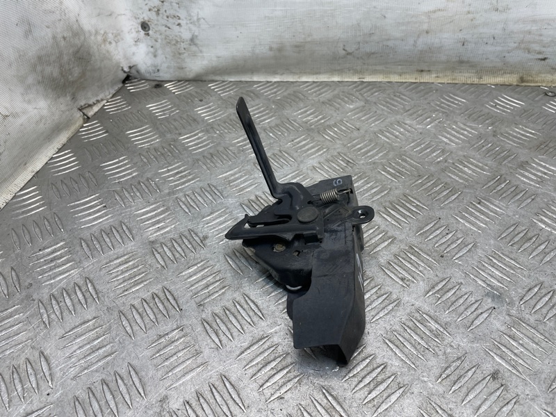 Замок капота Camry 2011 V50