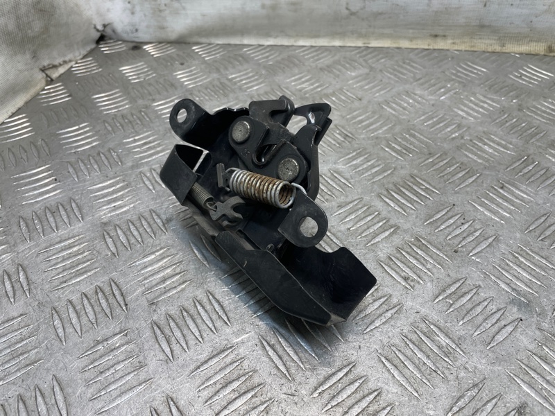 Замок капота Camry 2011 V50