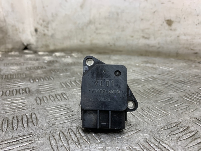 Датчик расхода воздуха Camry 2005 V30 2AZFE