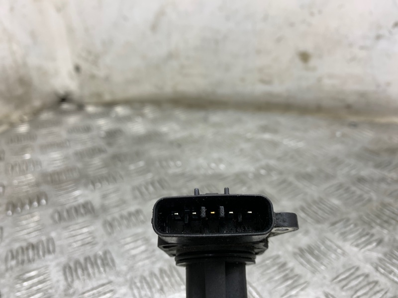 Датчик расхода воздуха Camry 2005 V30 2AZFE