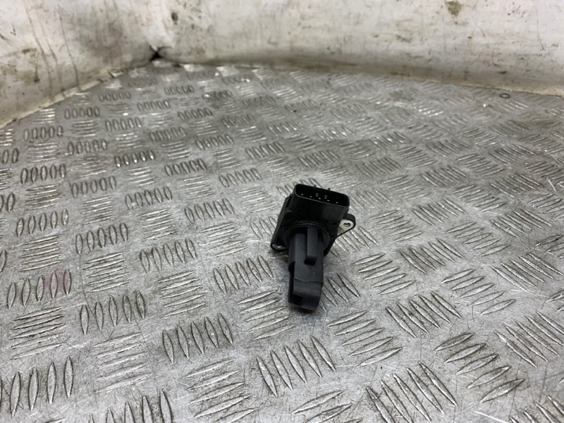 Датчик расхода воздуха Camry 2005 V30 2AZFE