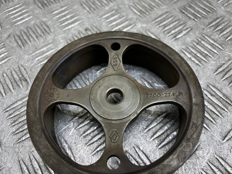 Шестерня распредвала Megane 2008 2 K4M Шестерня распредвала Megane 2008 2 K4M