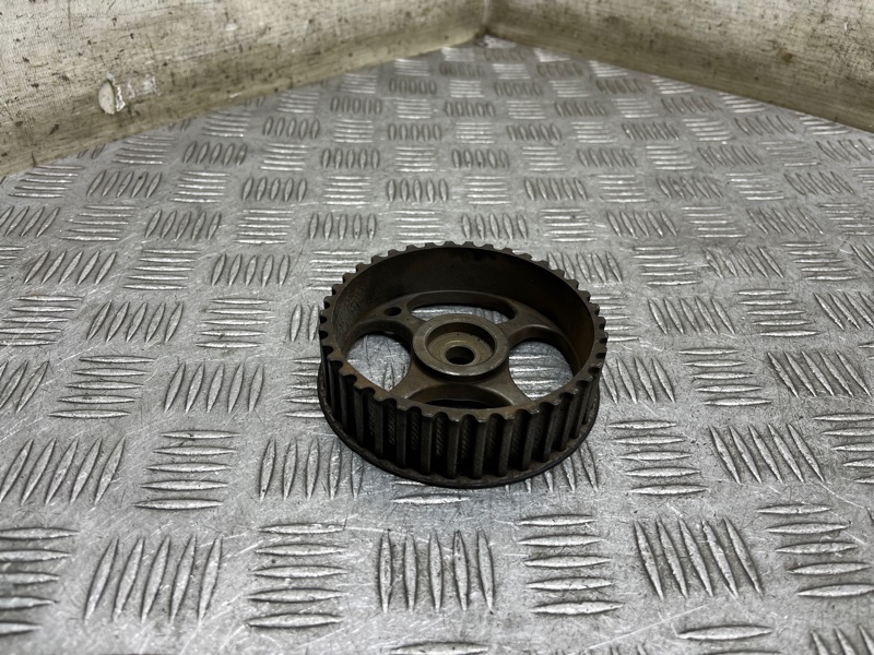 Шестерня распредвала Megane 2008 2 K4M Шестерня распредвала Megane 2008 2 K4M