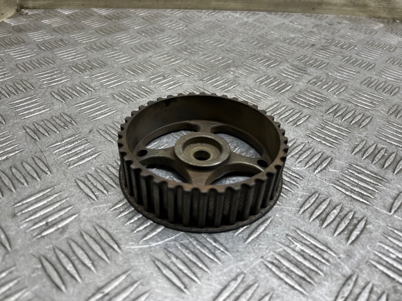 Шестерня распредвала Megane 2008 2 K4M Шестерня распредвала Megane 2008 2 K4M