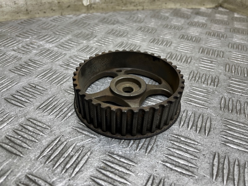 Шестерня распредвала Megane 2008 2 K4M Шестерня распредвала Megane 2008 2 K4M