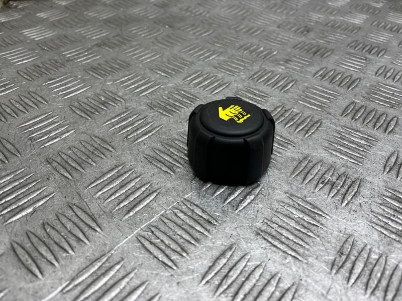 Крышка расширительного бачка Nissan Qashqai J10 MR20DE Крышка расширительного бачка Nissan Qashqai J10 MR20DE