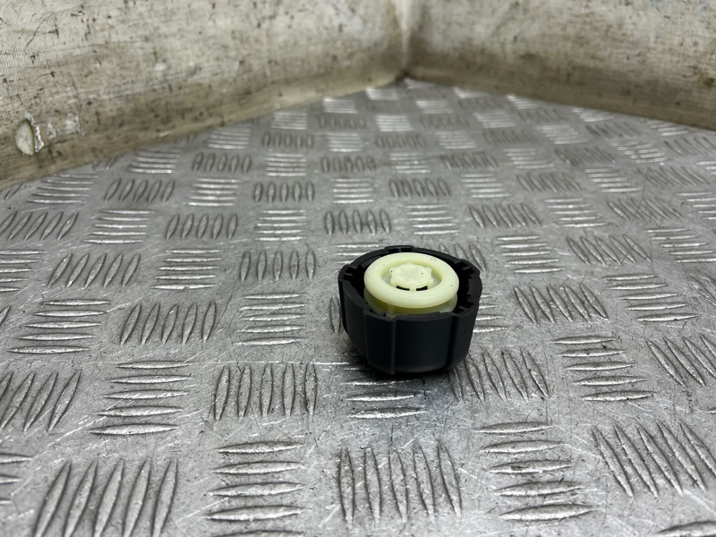 Крышка расширительного бачка Qashqai 2012 J10 MR20DE Крышка расширительного бачка Qashqai 2012 J10 MR20DE