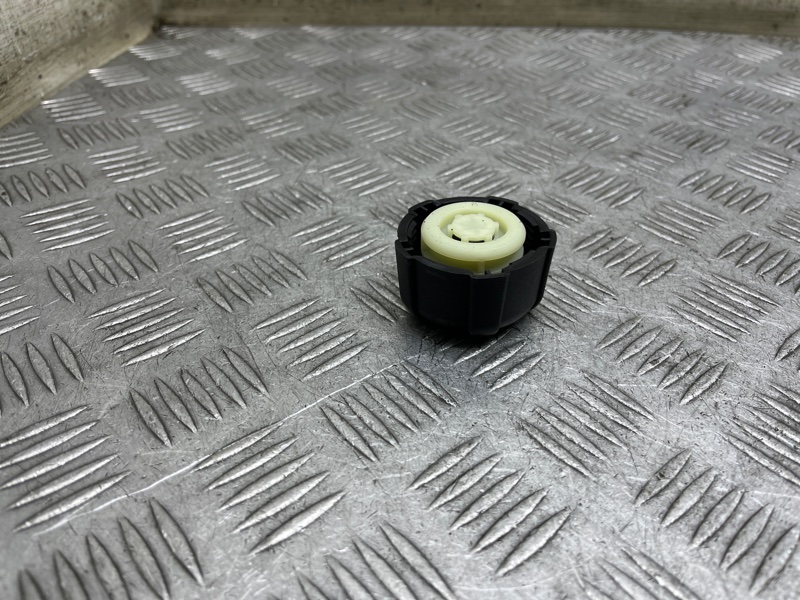 Крышка расширительного бачка Qashqai 2012 J10 MR20DE Крышка расширительного бачка Qashqai 2012 J10 MR20DE