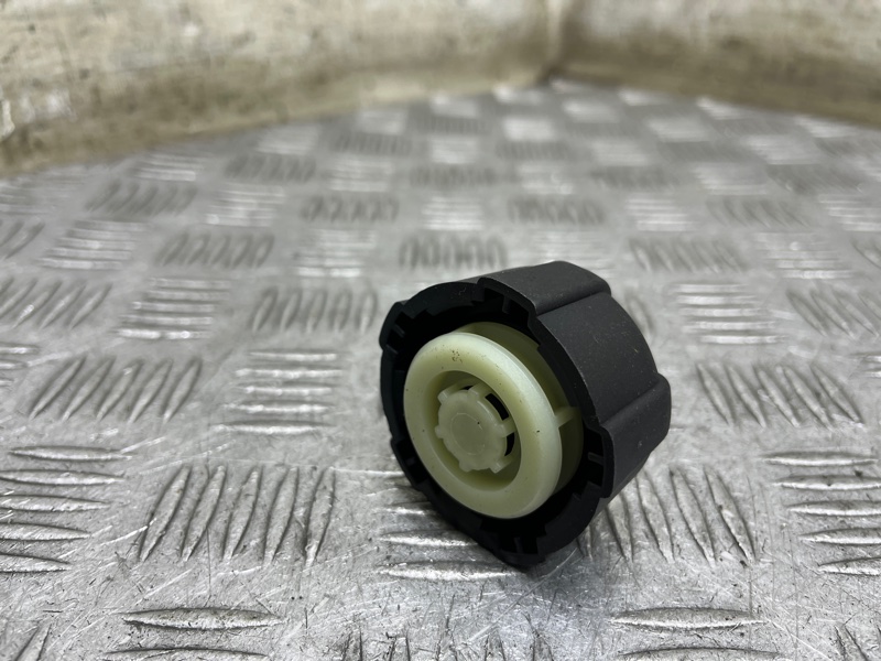 Крышка расширительного бачка Qashqai 2012 J10 MR20DE Крышка расширительного бачка Qashqai 2012 J10 MR20DE