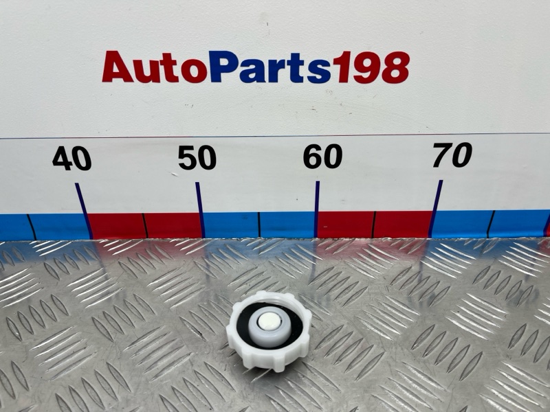 Крышка расширительного бачка X-TRAIL 2017 T32 MR20DD Крышка расширительного бачка X-TRAIL 2017 T32 MR20DD