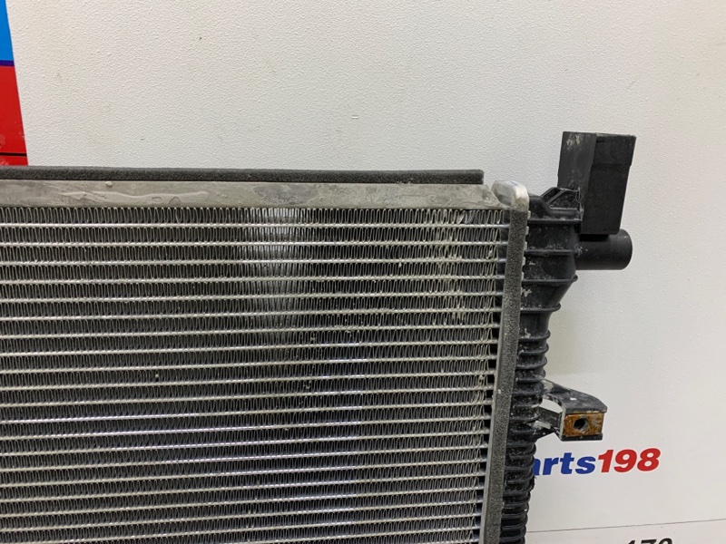 Радиатор охлаждения двигателя L9 2022 L2E15M Радиатор охлаждения двигателя L9 2022 L2E15M