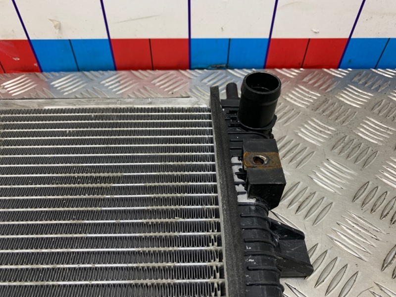 Радиатор охлаждения двигателя L9 2022 L2E15M Радиатор охлаждения двигателя L9 2022 L2E15M