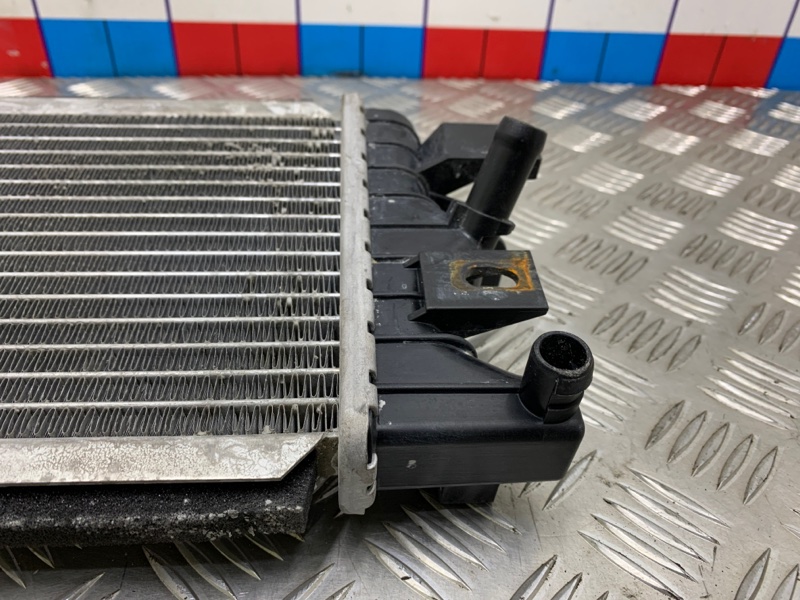 Радиатор охлаждения двигателя L9 2022 L2E15M