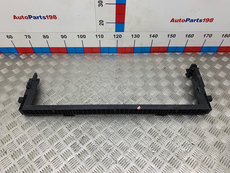 Кронштейн радиатора LiXiang L9 2022 L2E15M X0113010016 контрактная