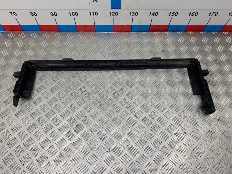 Кронштейн радиатора L9 2022 L2E15M